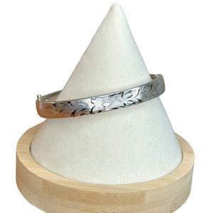 Vintage Etched Floral Silver Tone Bangle Bracelet